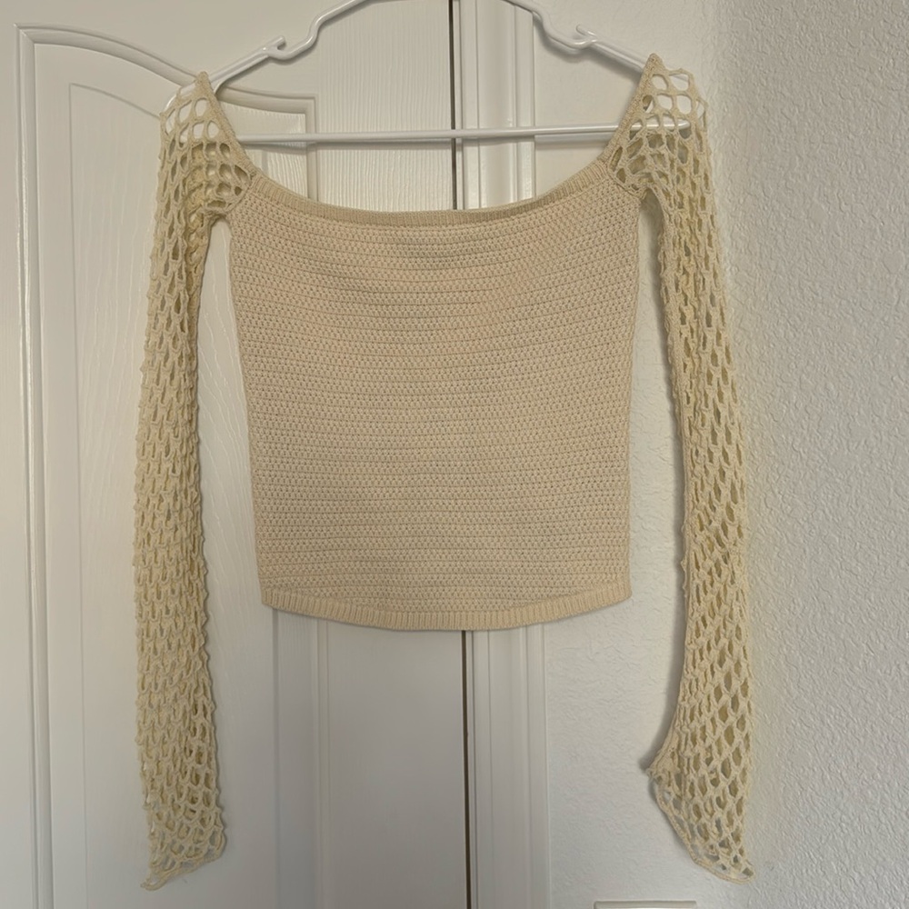 Women’s Zara knit off the shoulder top